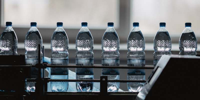 Zakup wody dla pracowników bhp